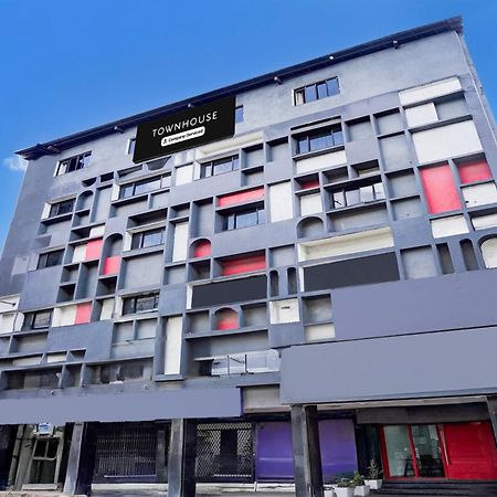 Super Townhouse Nagpur Railway Station Hotel Exterior photo